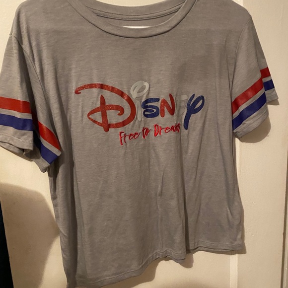 Clothes - Picture 11 of 16